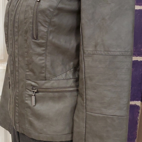 Faux leather moto jacket - Picture 3 of 4